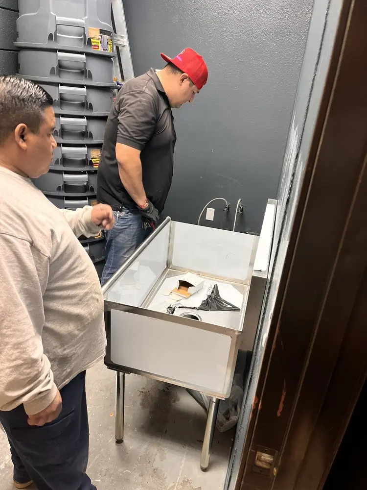 Commercial plumbing and sink installation in Del Mar Parkway